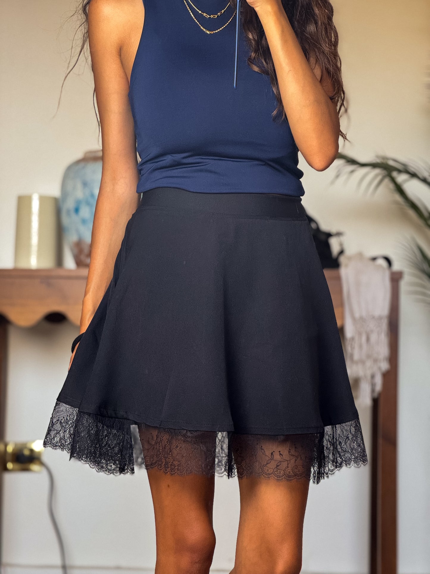 Noir Lace skirt