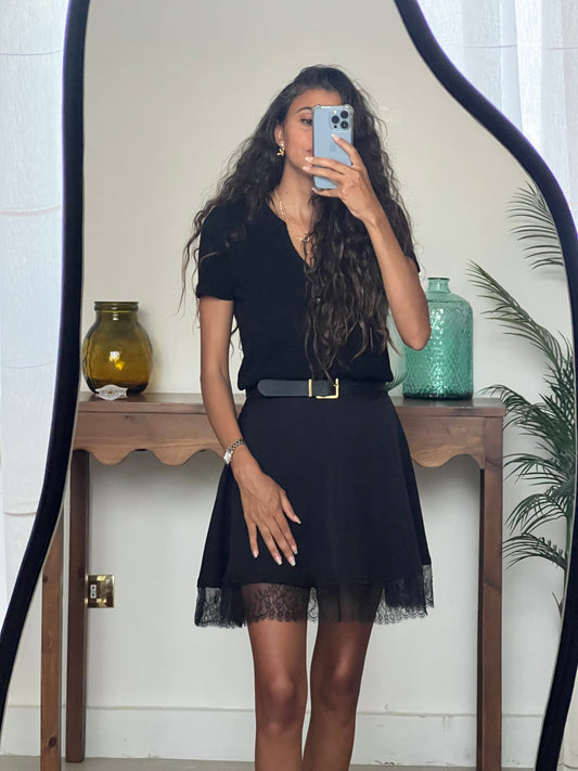 Noir Lace skirt