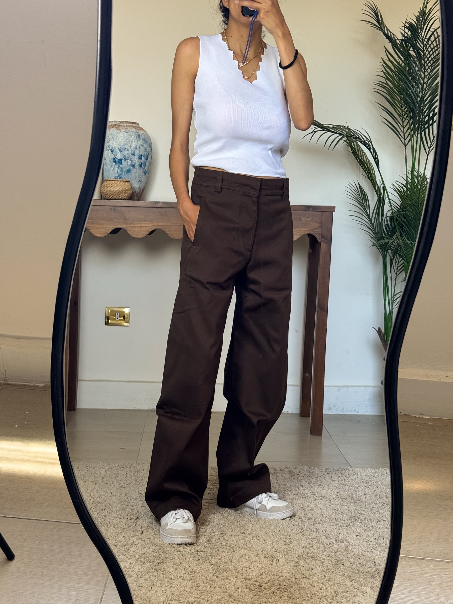 Unisex balloon pants in brown
