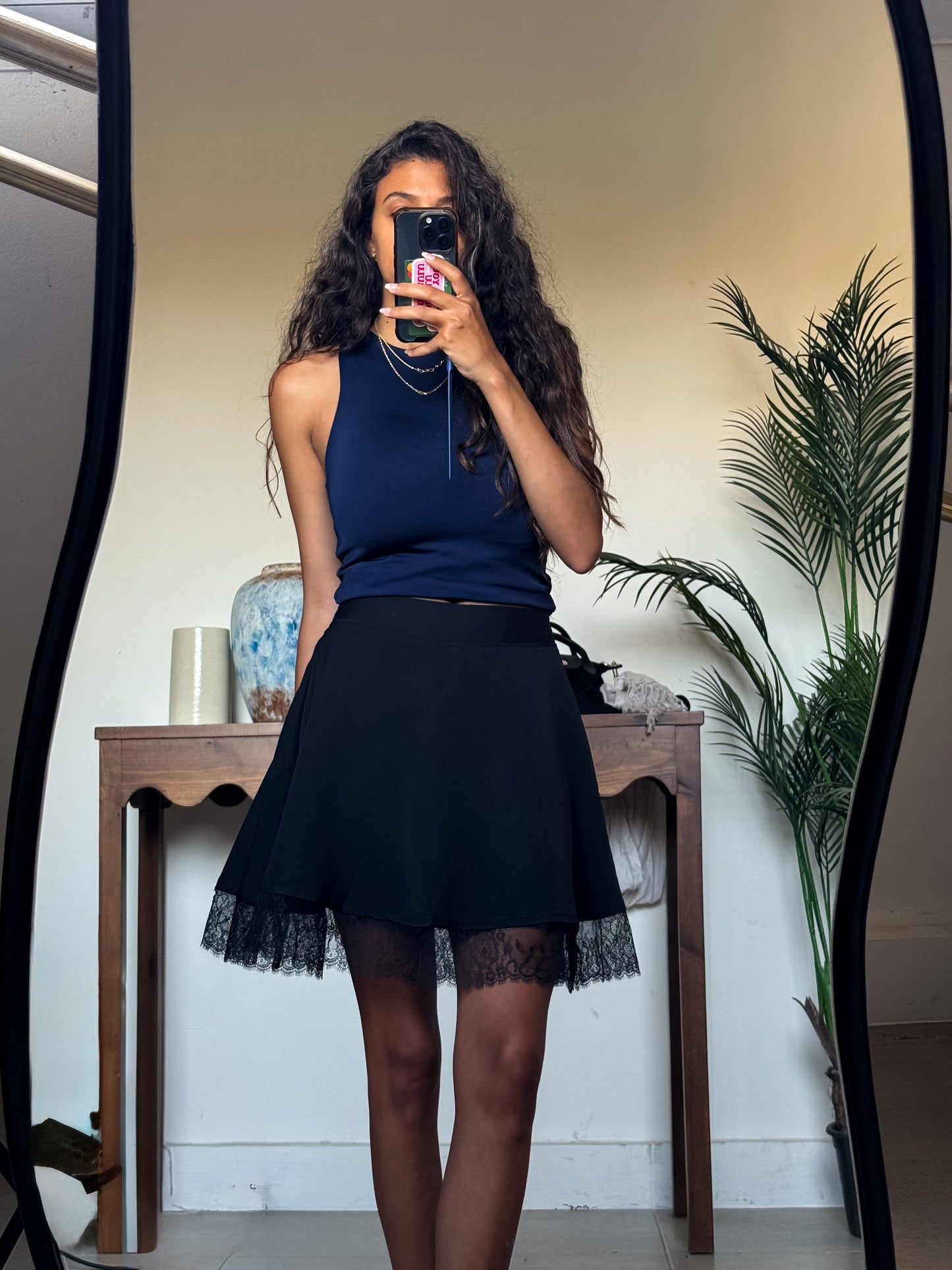 Noir Lace skirt